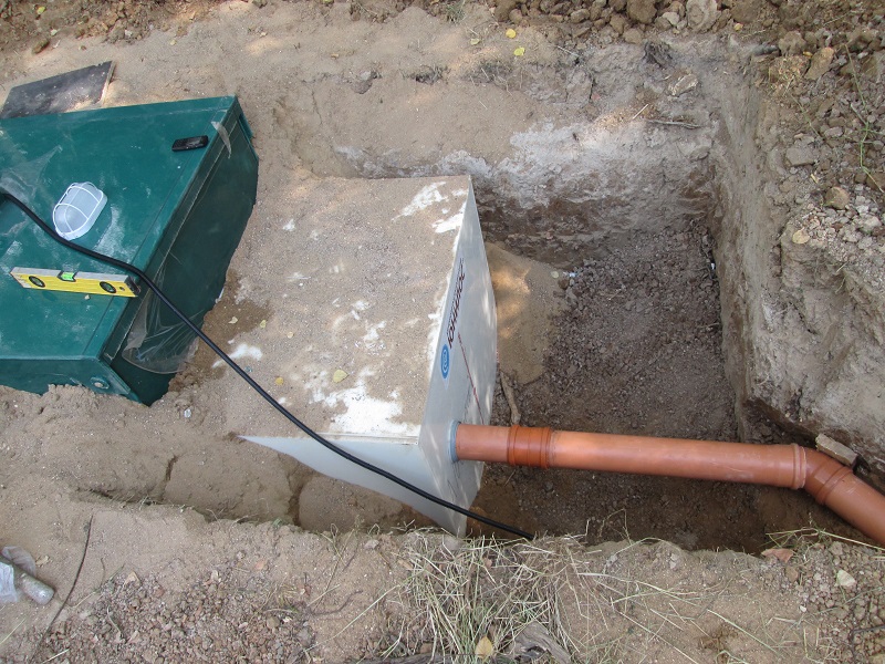 Автономная канализация своими руками в частном доме: инструкция по монтажу и расчетам + 51 фото